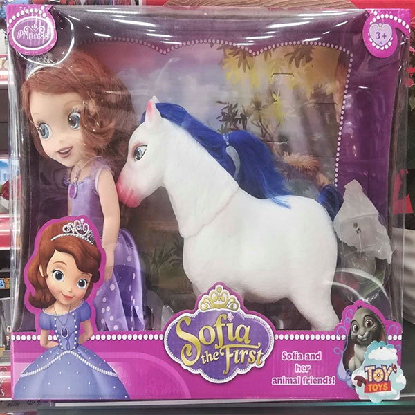 عروسک سوفیا و اسب